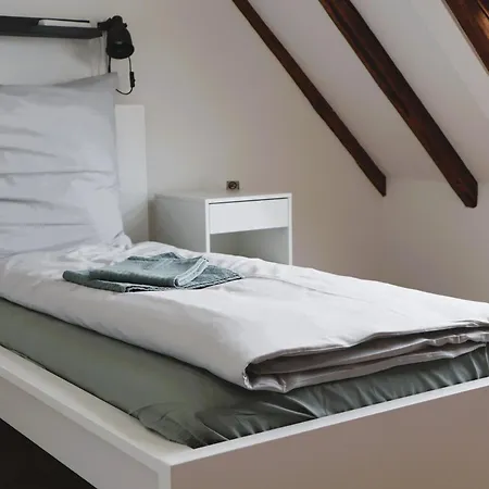 Modernes Serviced In - Komfort, Ruhe Und Optimale Ausstattung Fuer Geschaeftsreisende Und Urlauber شقة