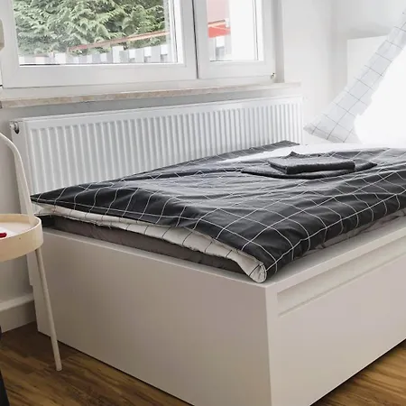 Modernes Serviced In - Komfort, Ruhe Und Optimale Ausstattung Fuer Geschaeftsreisende Und Urlauber شقة